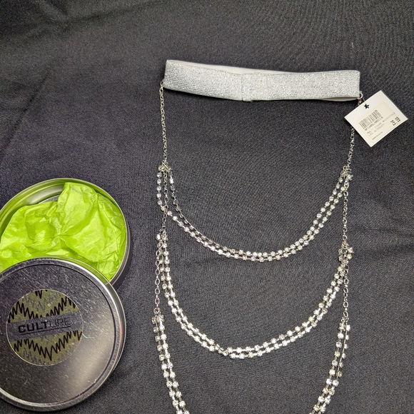 Rhinestone garter. Sparkly. New. - Picture 2 of 4